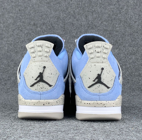 Air Jordan 4 Retro ‘University Blue’