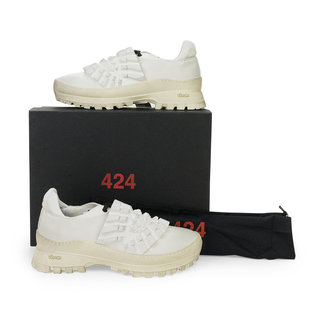 WHITE RIDGED TEXTURE SNEAKERS
