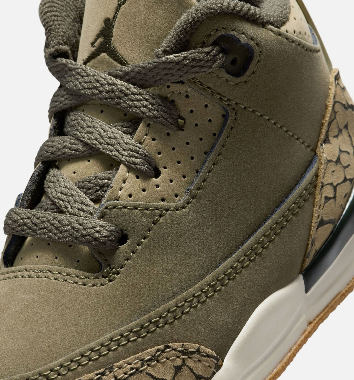 Air Jordan 3 Retro "Medium Olive" Infant/Toddler Shoe – Medium Olive/Sequoia/Neutral Olive/Sail