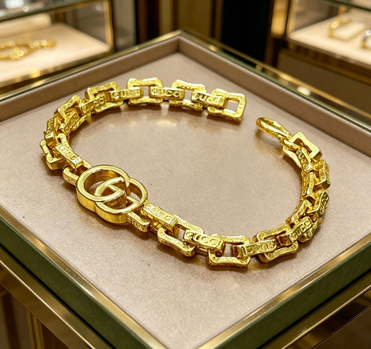 Gucci Polished Link Bracelet - Sizes 16-22 cm