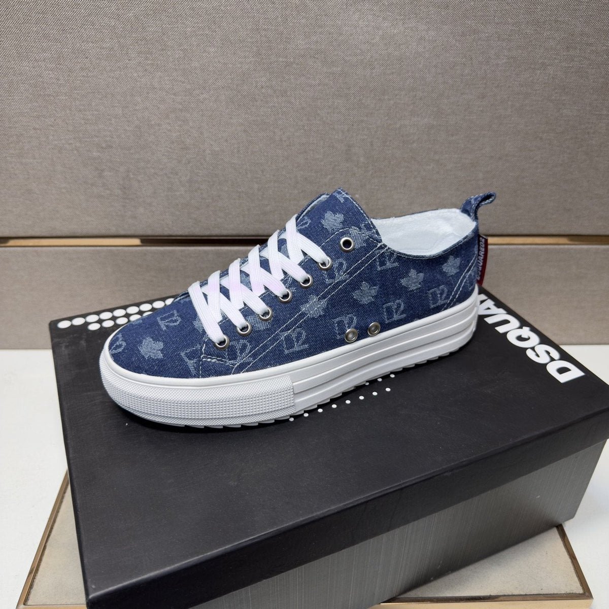 Dsquared2 Men's Navy Blue Patterned Sneakers
