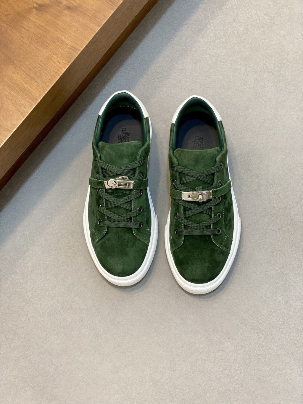 Hermès H-Detail Low-Top Sneakers