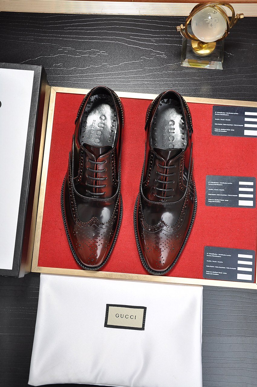 Gucci Men's Glossy Brogue Oxford Shoes