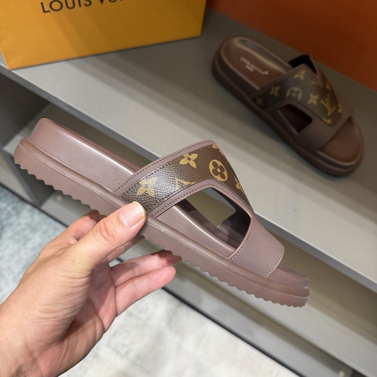 Louis Vuitton Oasis Men's Slide Sandals